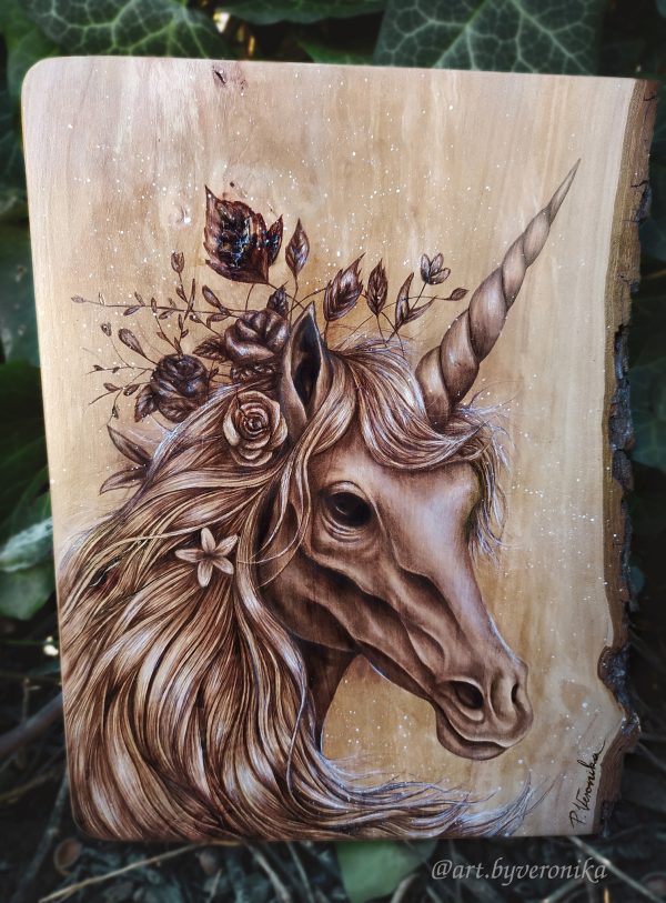 Mystical Unicorn - 20x27cm Pear wood