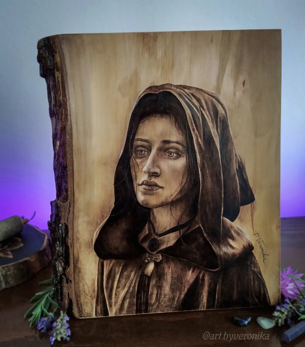 Yennefer from The Witcher (Netflix) - 20x25 cm Pear wood